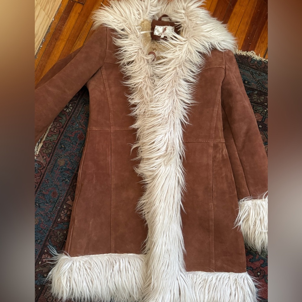 Women’s Retro Vintage 70s True Suede / Shearling Coat